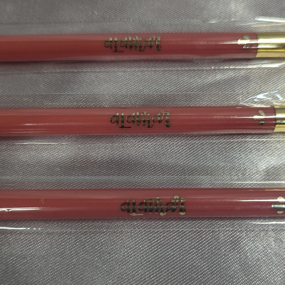 Eyeshadow Palette and Alamor Brush Trio